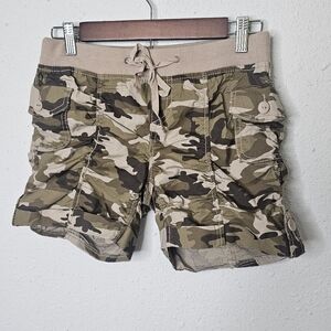 No Boundaries Juniors Army Green Camo Stretchy‎ Shorts Cargo Pocket Size 5